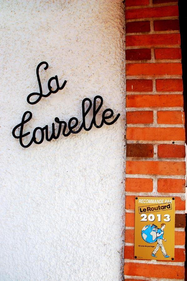 Logis Hotel La Tourelle Du Beffroi Bourbon-Lancy Exterior foto