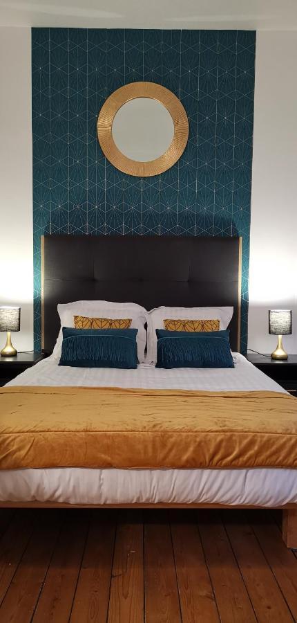 Logis Hotel La Tourelle Du Beffroi Bourbon-Lancy Exterior foto